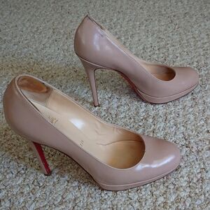 Christian Louboutin Patent calf leather Blush nude color pump size 36.5